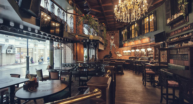 Бар Lion's Head Pub