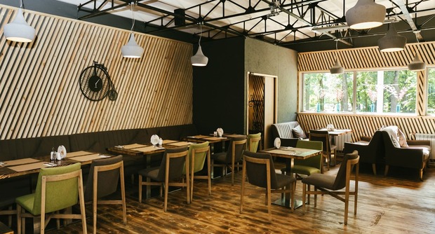 Ресторан Crafted Grill Bar