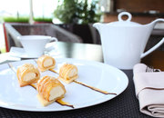 Манон Манон