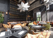 MAXIM BAR
